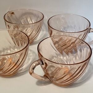 Arcoroc Made in France Vintage Tea Cups Pink Rosalind Swirled Glass